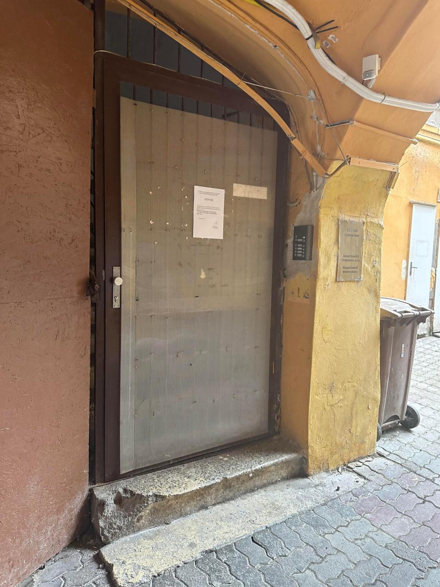 C Private Room In City Center In Bratislava Eksteriør billede